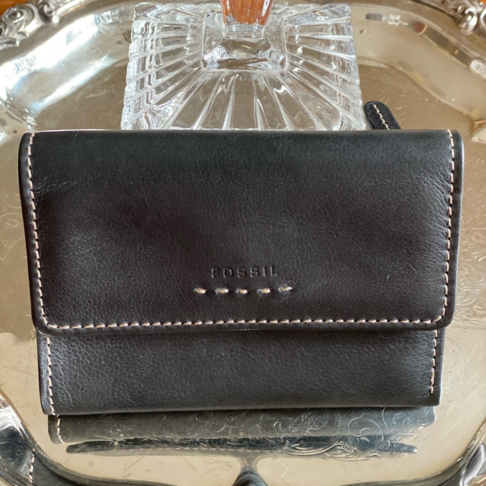 Fossil Black Leather Wallet + White Stitched Trim